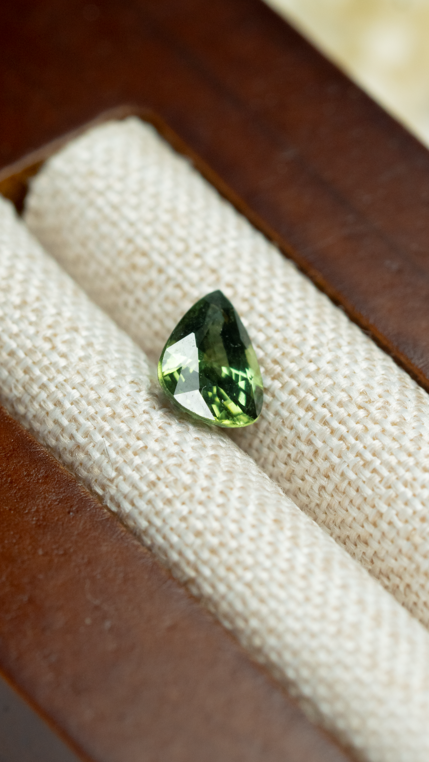 0.92ct Pear Green Sapphire