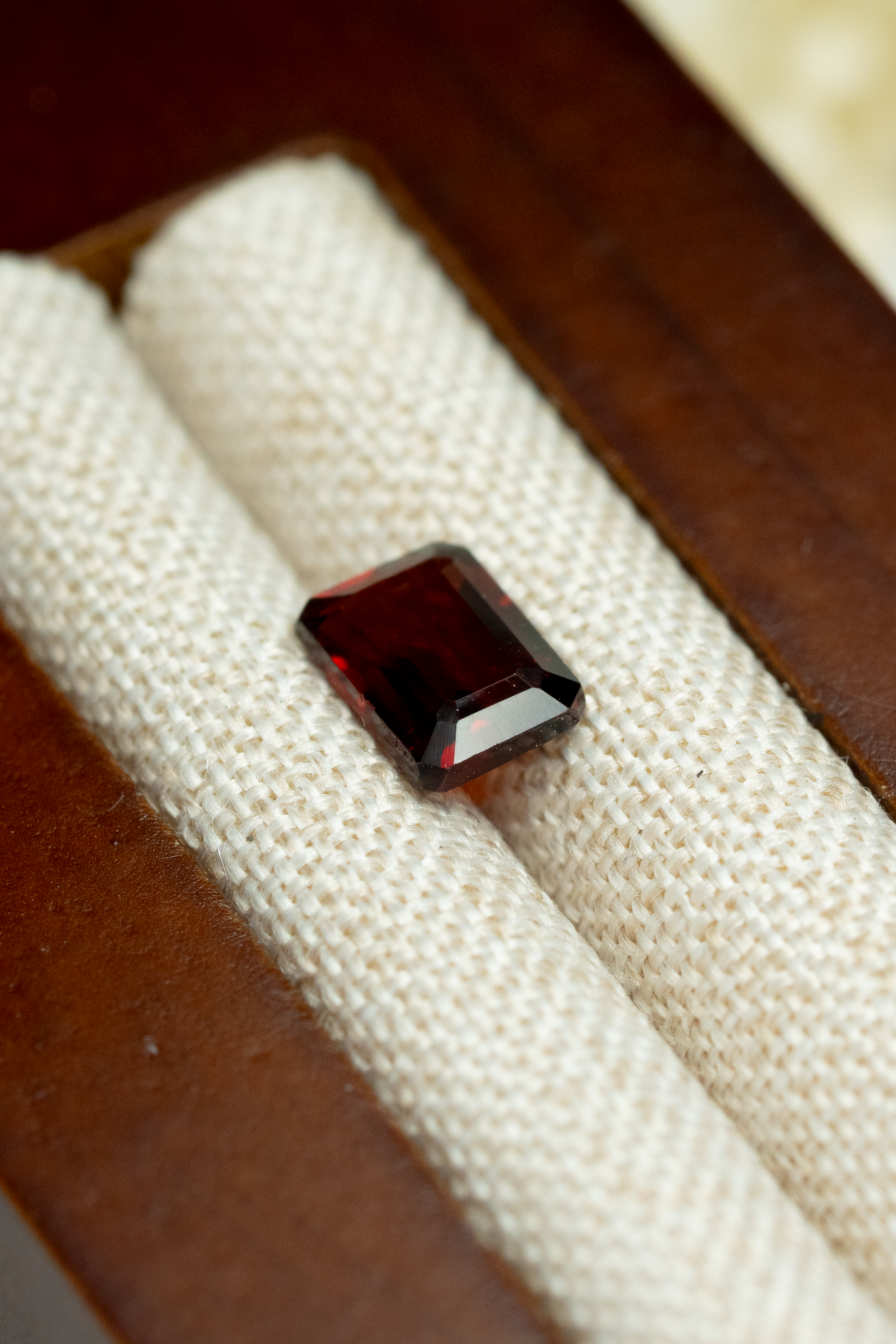 1.25ct Rectangle Garnet