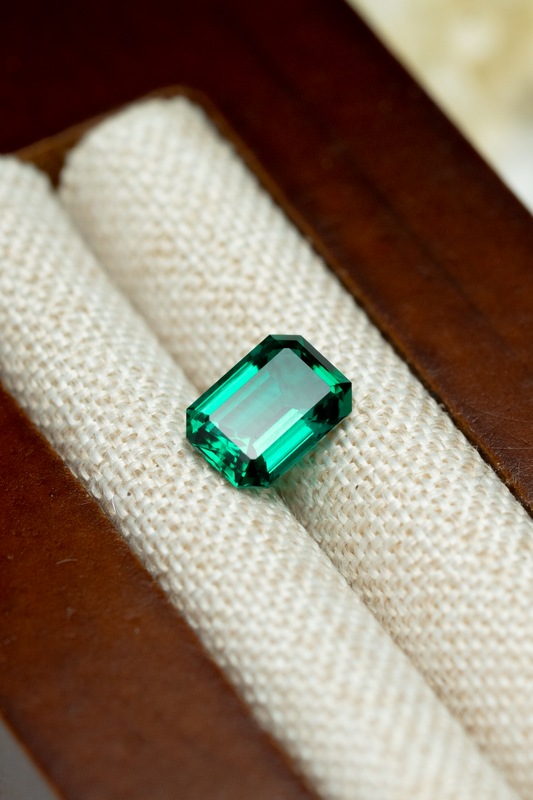 1.0ct - 2.0ct Lab Emerald