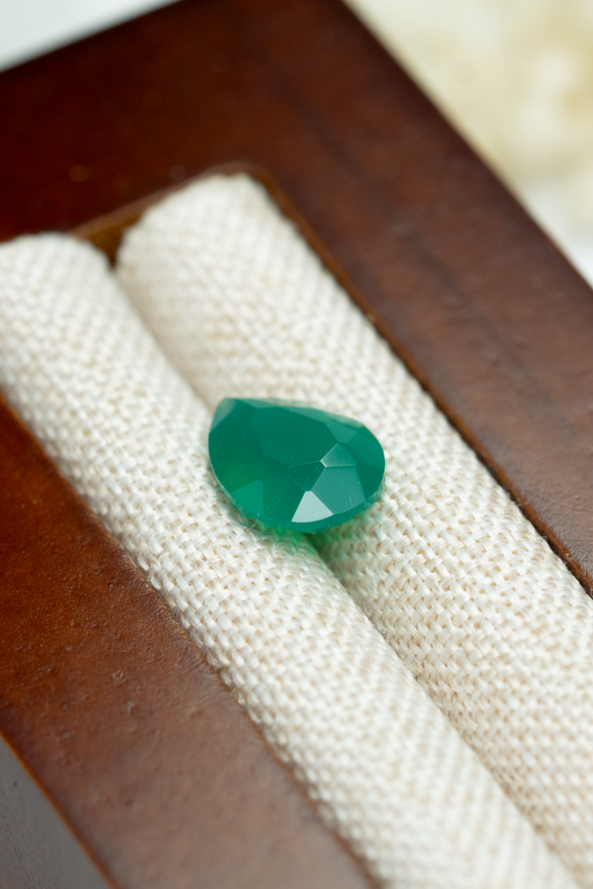 0.60ct Pear Green Agate