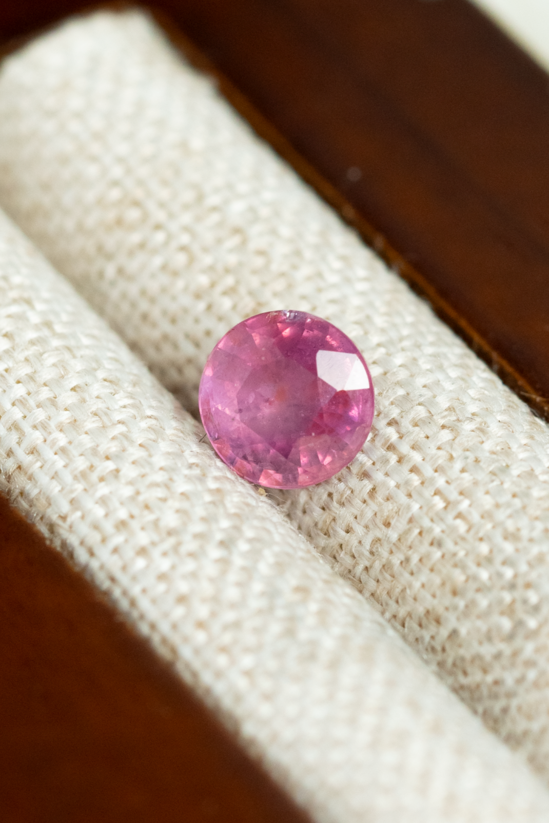 0.78ct Round Pink Sapphire
