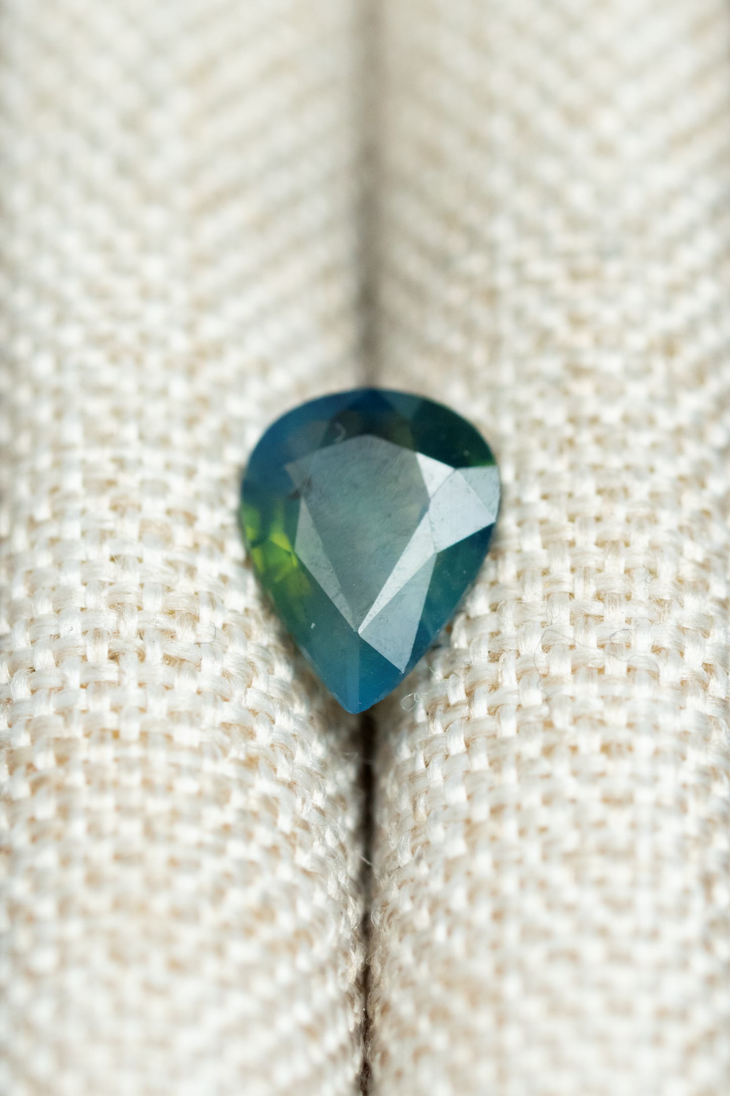 0.7ct Pear Opalescent Green-Blue Sapphire